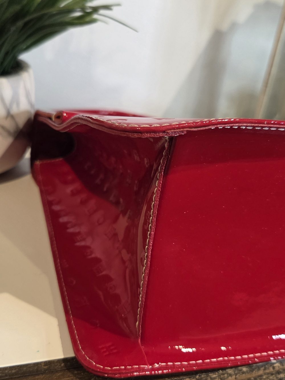Arcadia Red Patent Leather Embossed Logo Handbag - Made In Italy - Picture 8 of 16